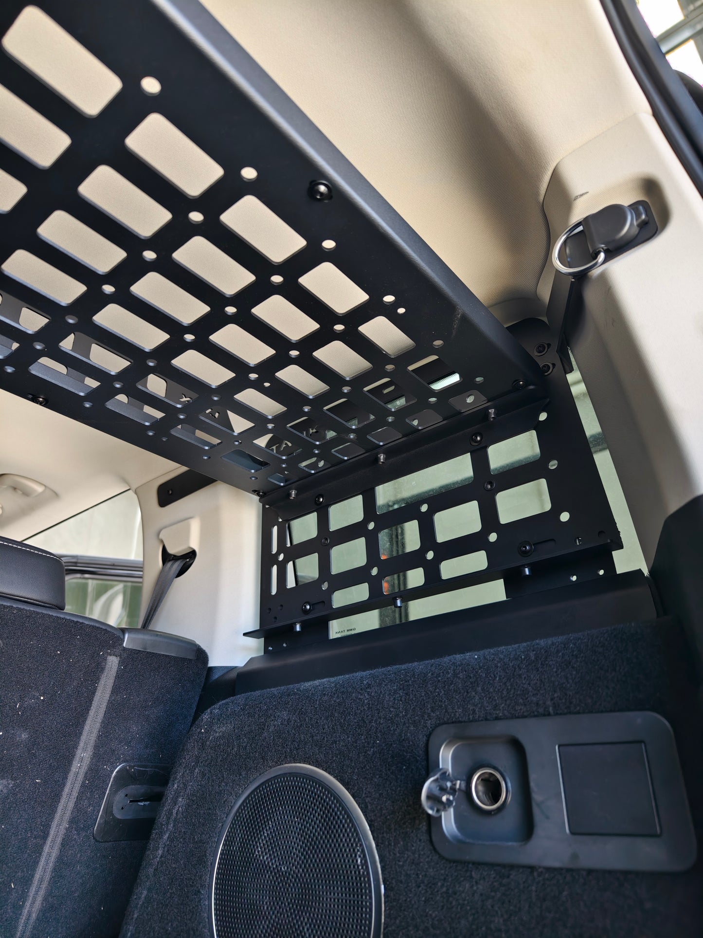 Tank 300 right side window storage shelf