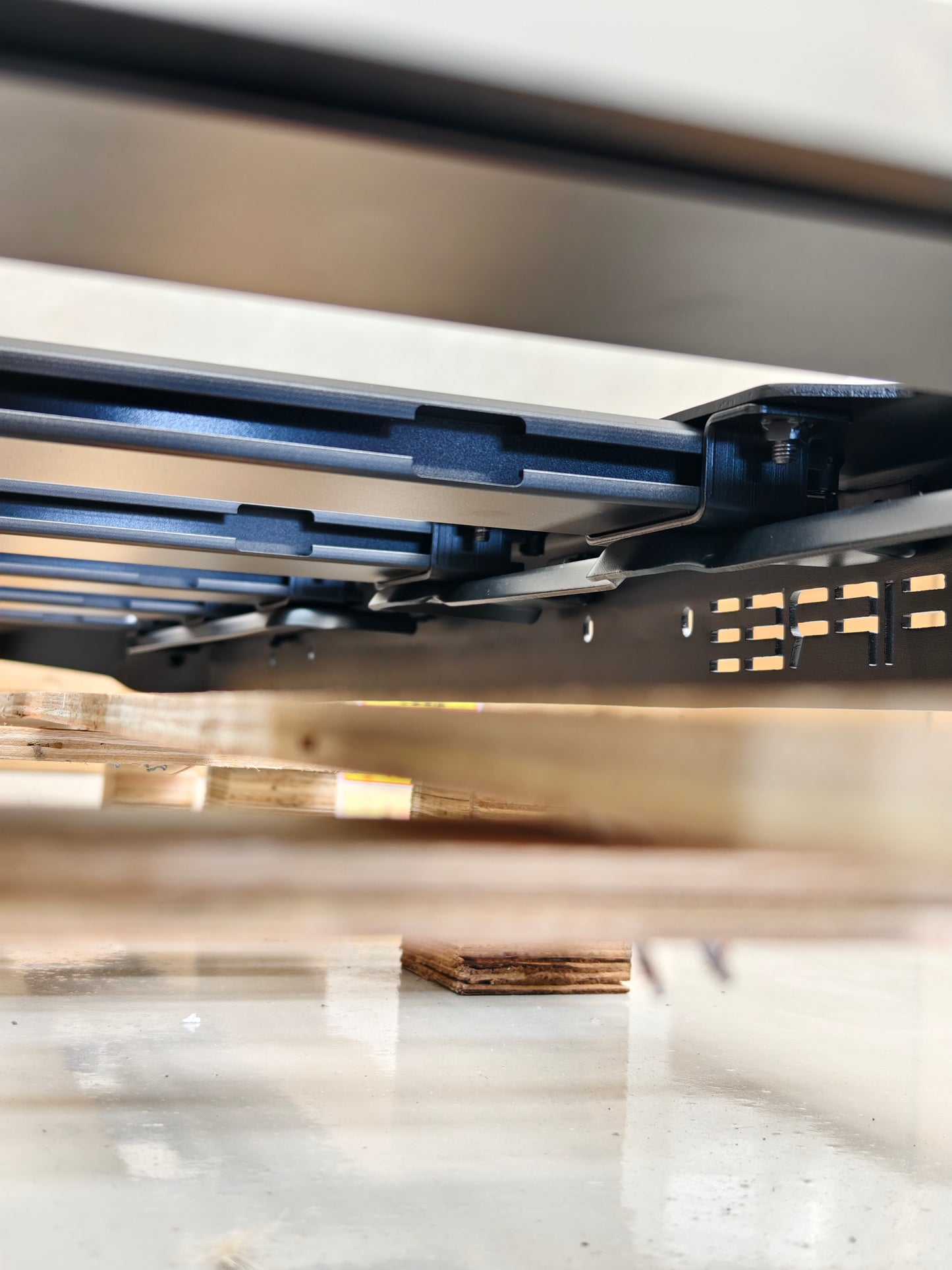 TANK 300 Top Fire Roof Rack Platform
