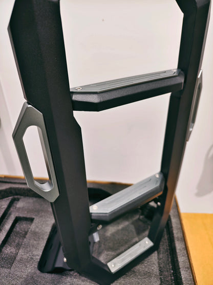 TKG TANK 300 MKII Side Ladder - Tank Garage