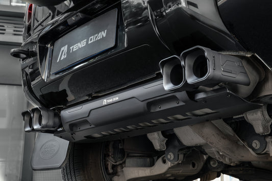  Land Rover Defender equipped with TENG QIAN quad exhaust tips. The exhaust system features a dual-tip design on each side, creating a bold and aggressive appearance.