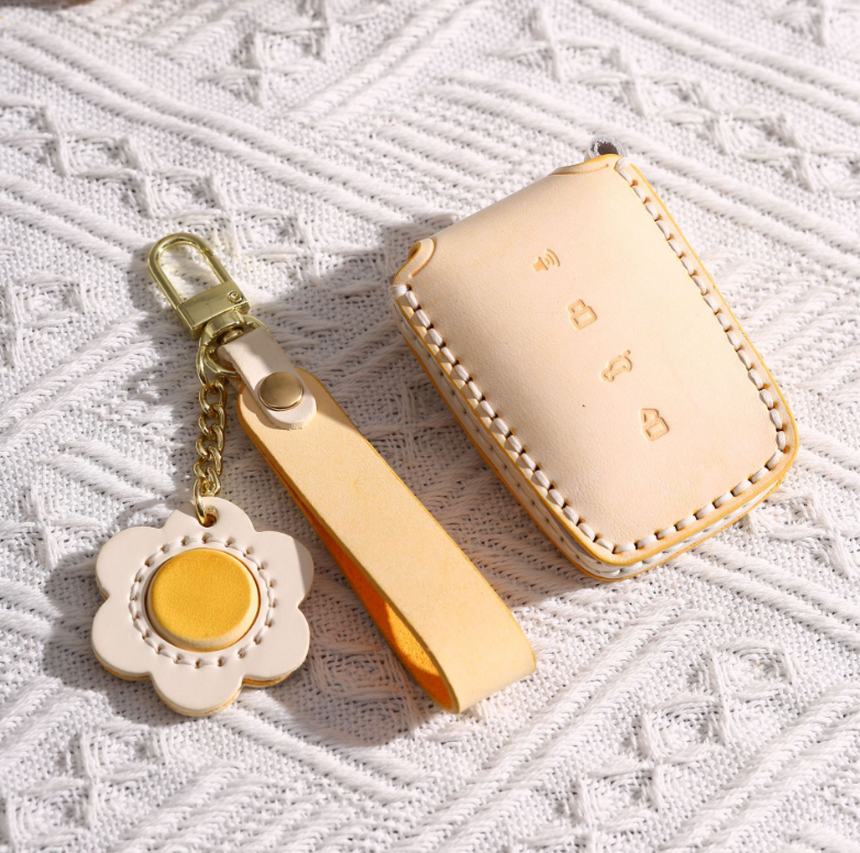 GWM TANK 300 500 Crazy Horse Leather Case Chain Cover with Box V3 - Tank Garage