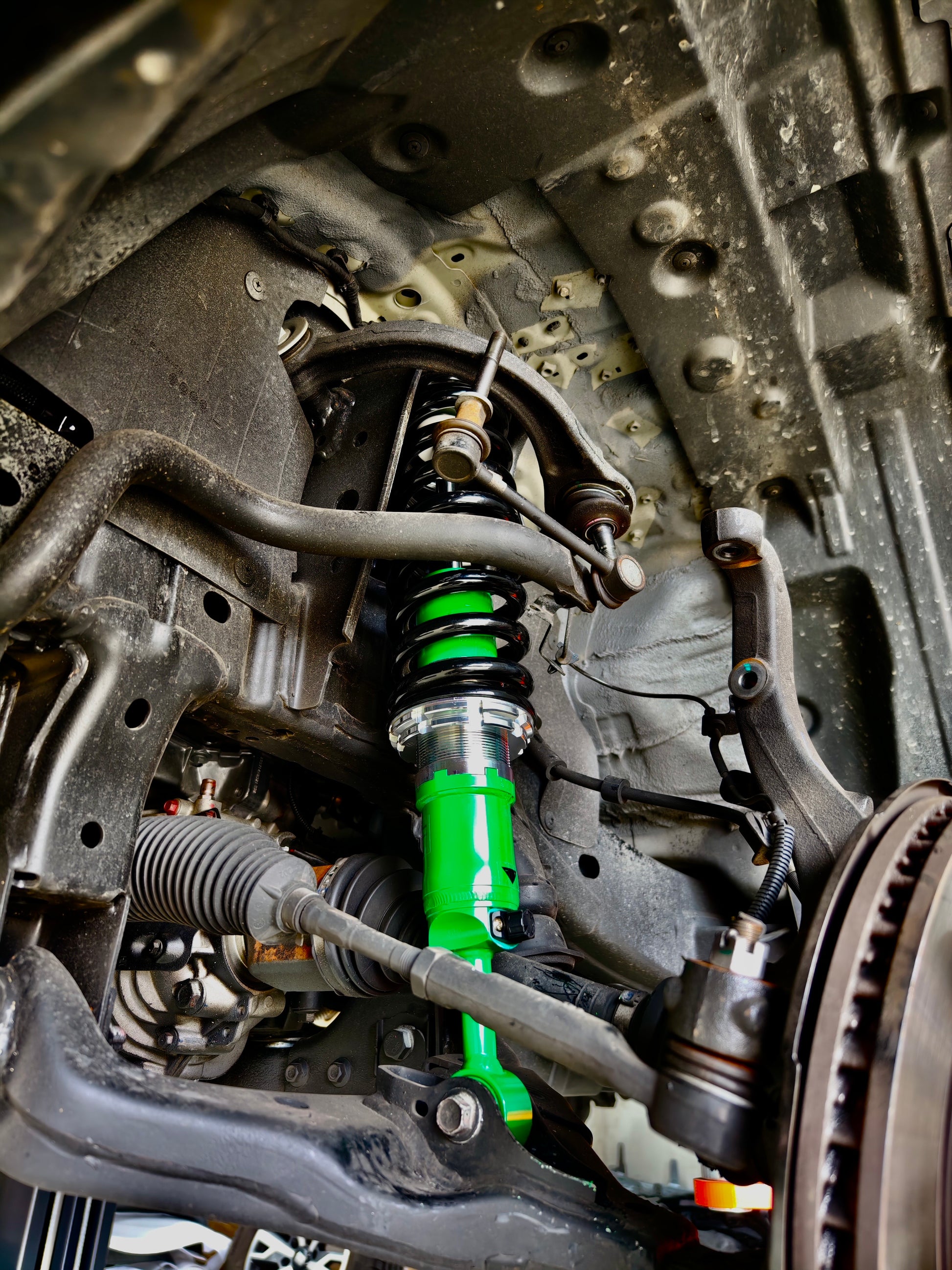   2-Inch Lift Off-Road Shock Absorbers on TANK 300 - Tank Garage