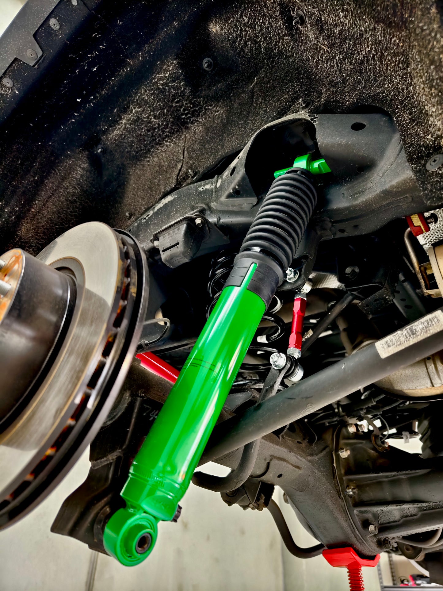   2-Inch Lift Off-Road Shock Absorbers on TANK 300 - Tank Garage