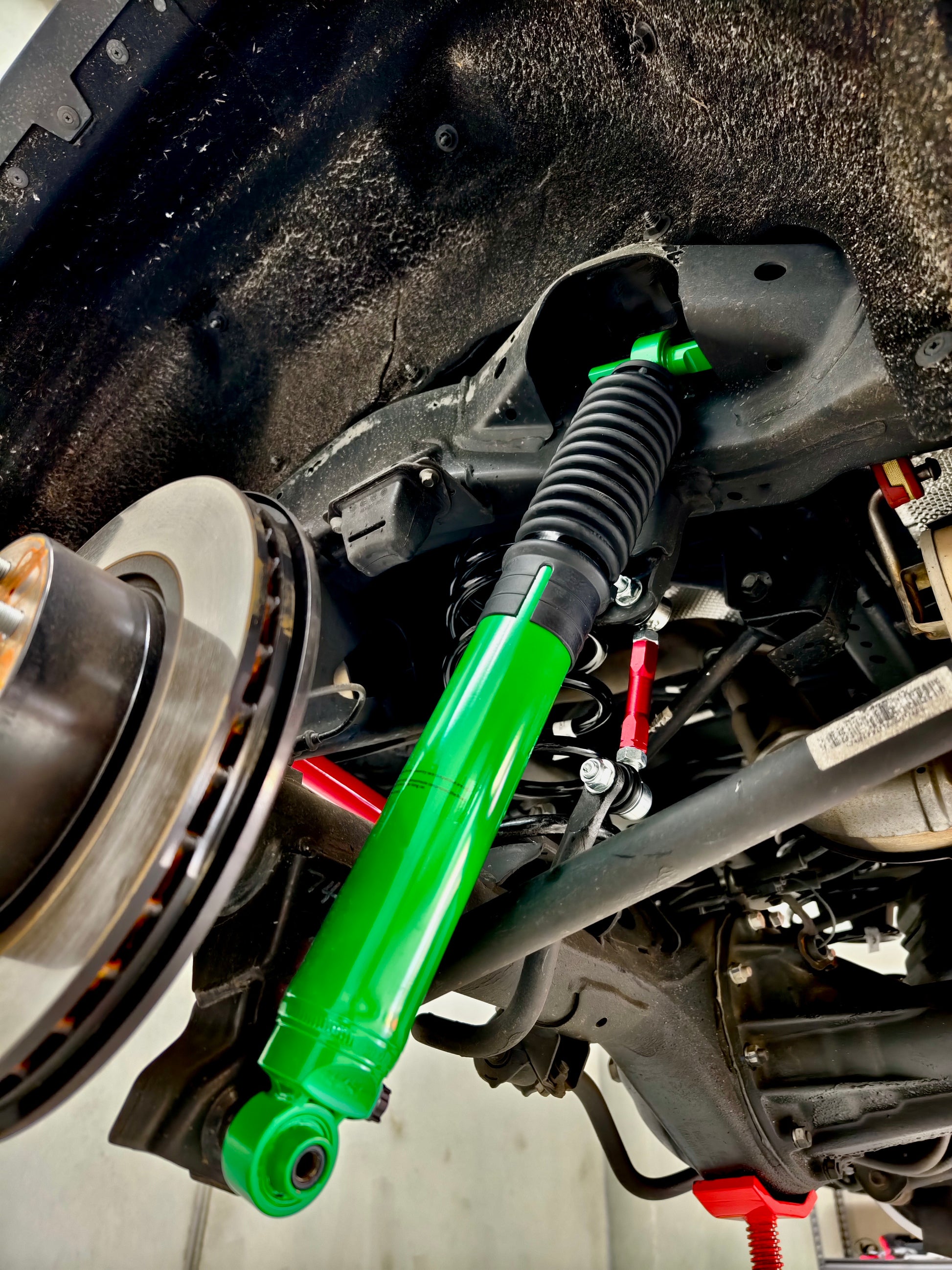   2-Inch Lift Off-Road Shock Absorbers on TANK 300 - Tank Garage