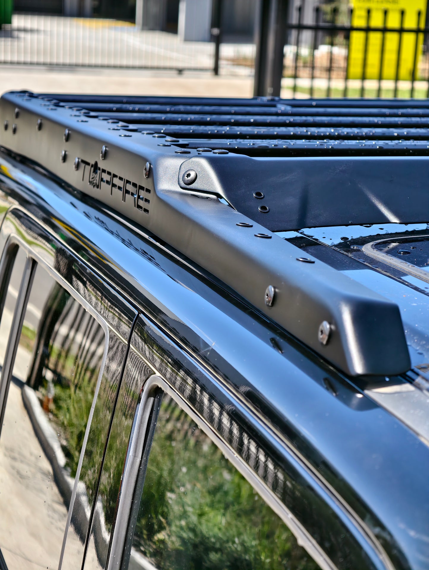 TANK 300 Top Fire Roof Rack Platform