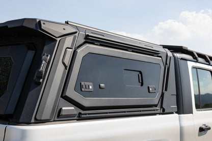 white jeep Gladiator with Teng Qian functional Canopy - side window
