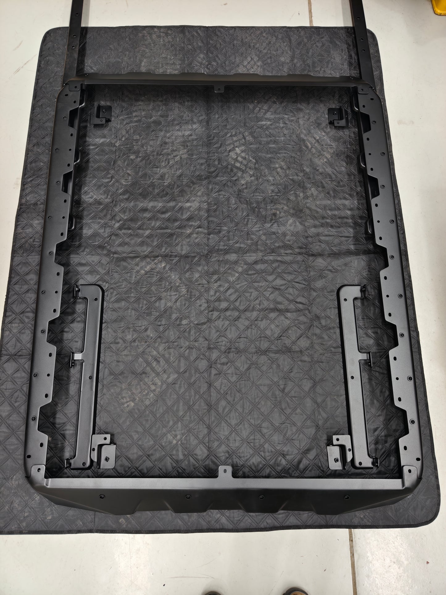 TANK 300 Top Fire Roof Rack Platform - Tank Garage