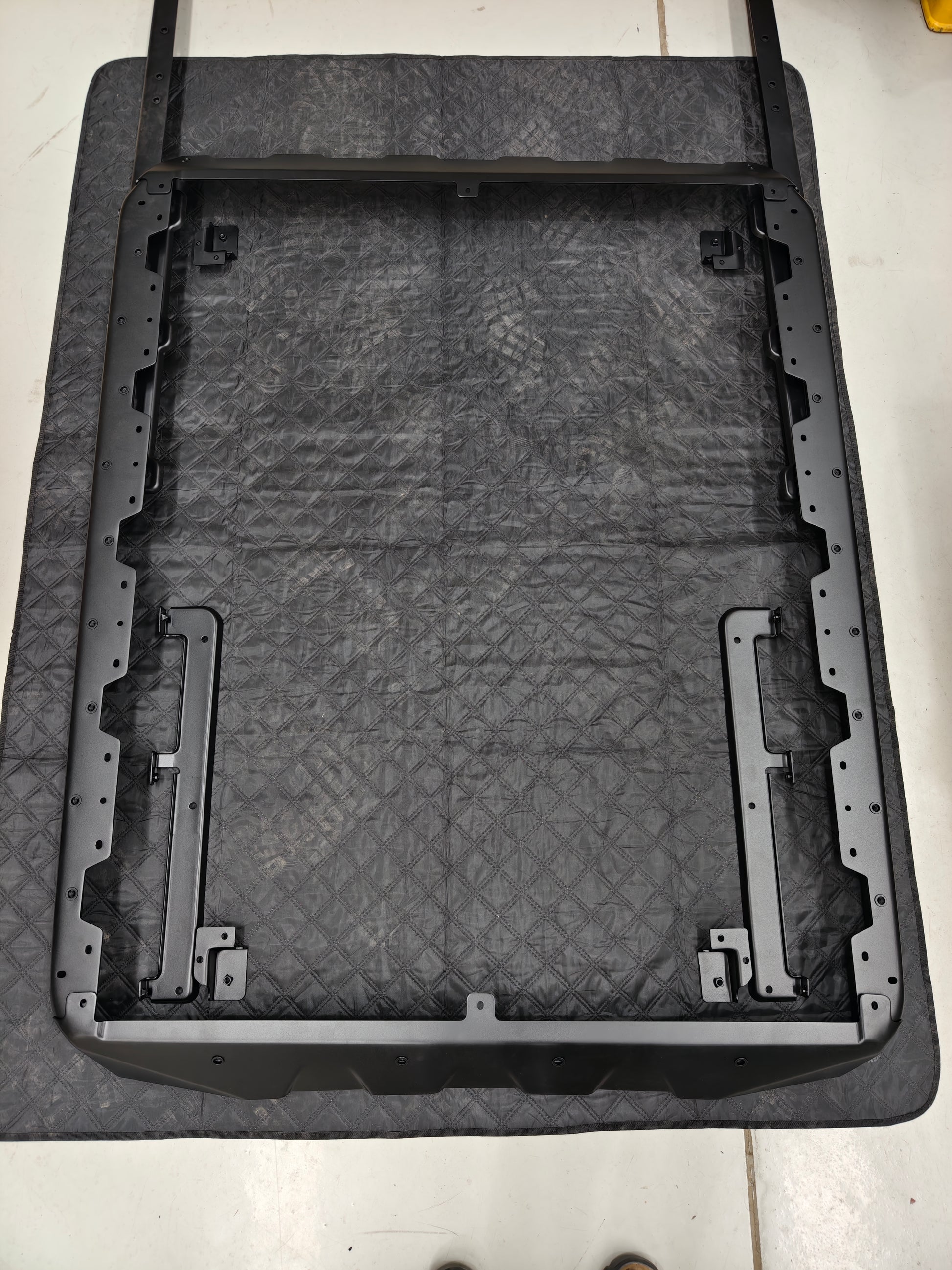 TANK 300 Top Fire Roof Rack Platform - Tank Garage