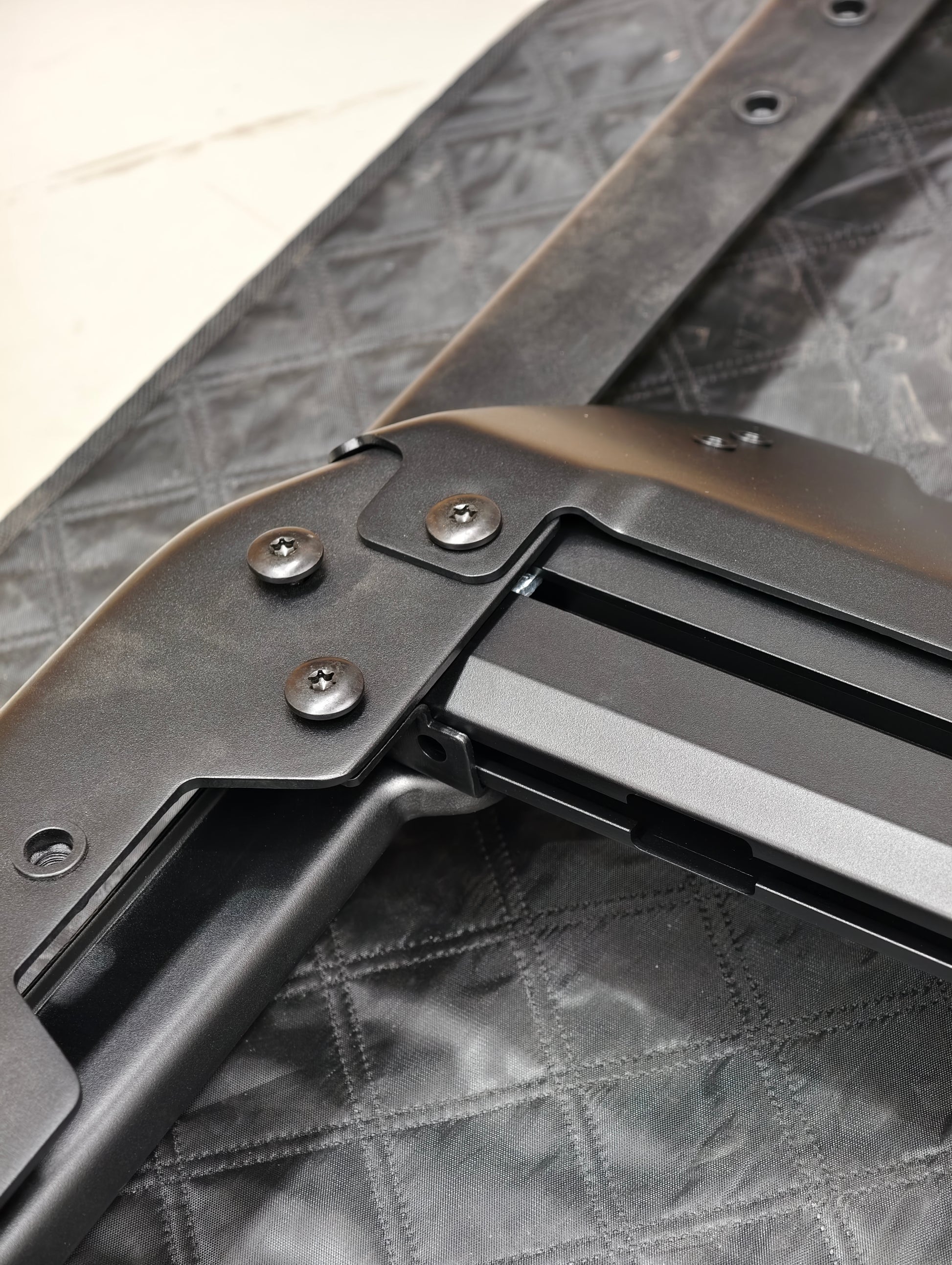 TANK 300 Top Fire Roof Rack Platform - Tank Garage