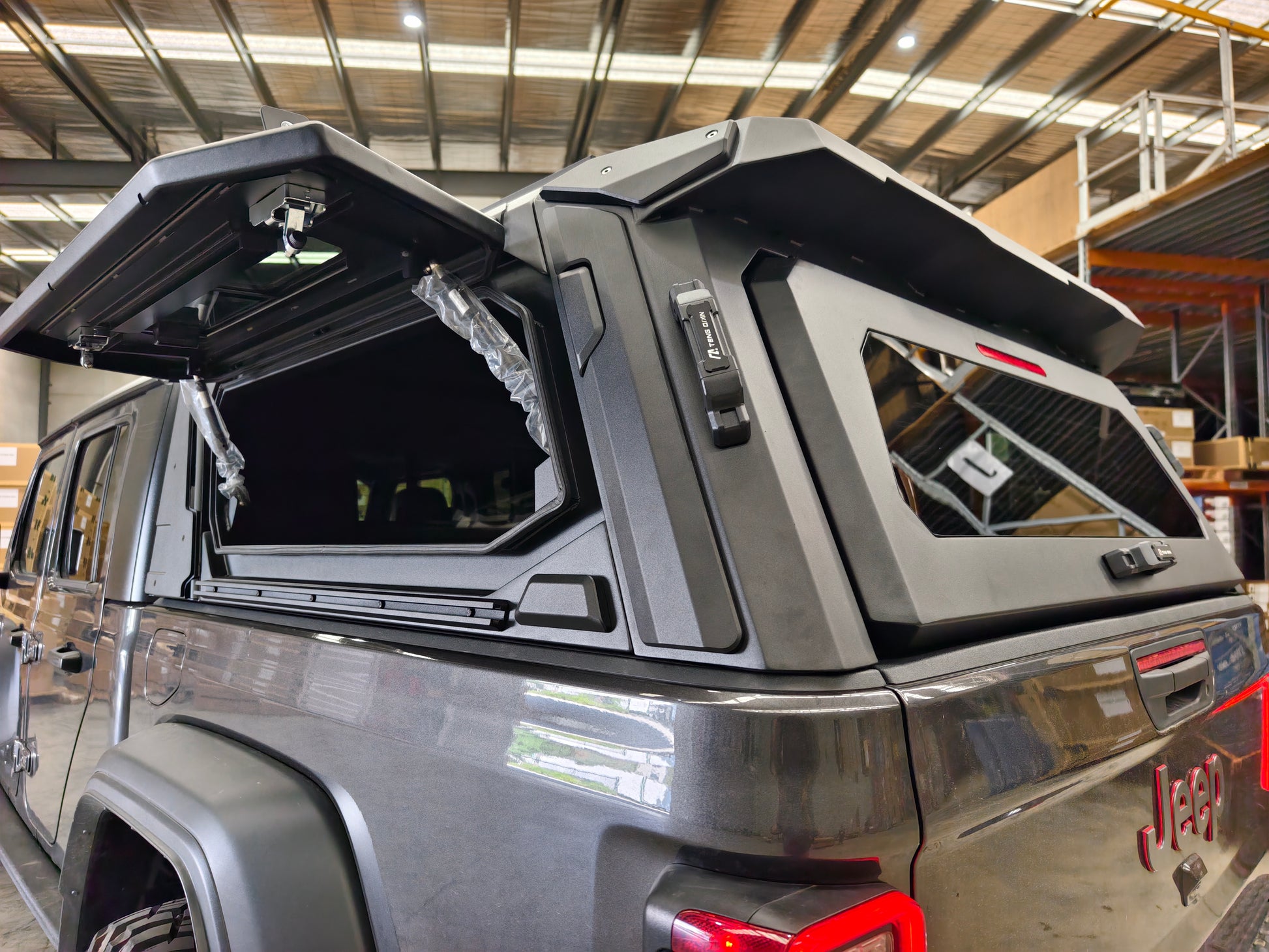 Teng Qian ARK Jeep Gladiator Canopy - Tank Garage