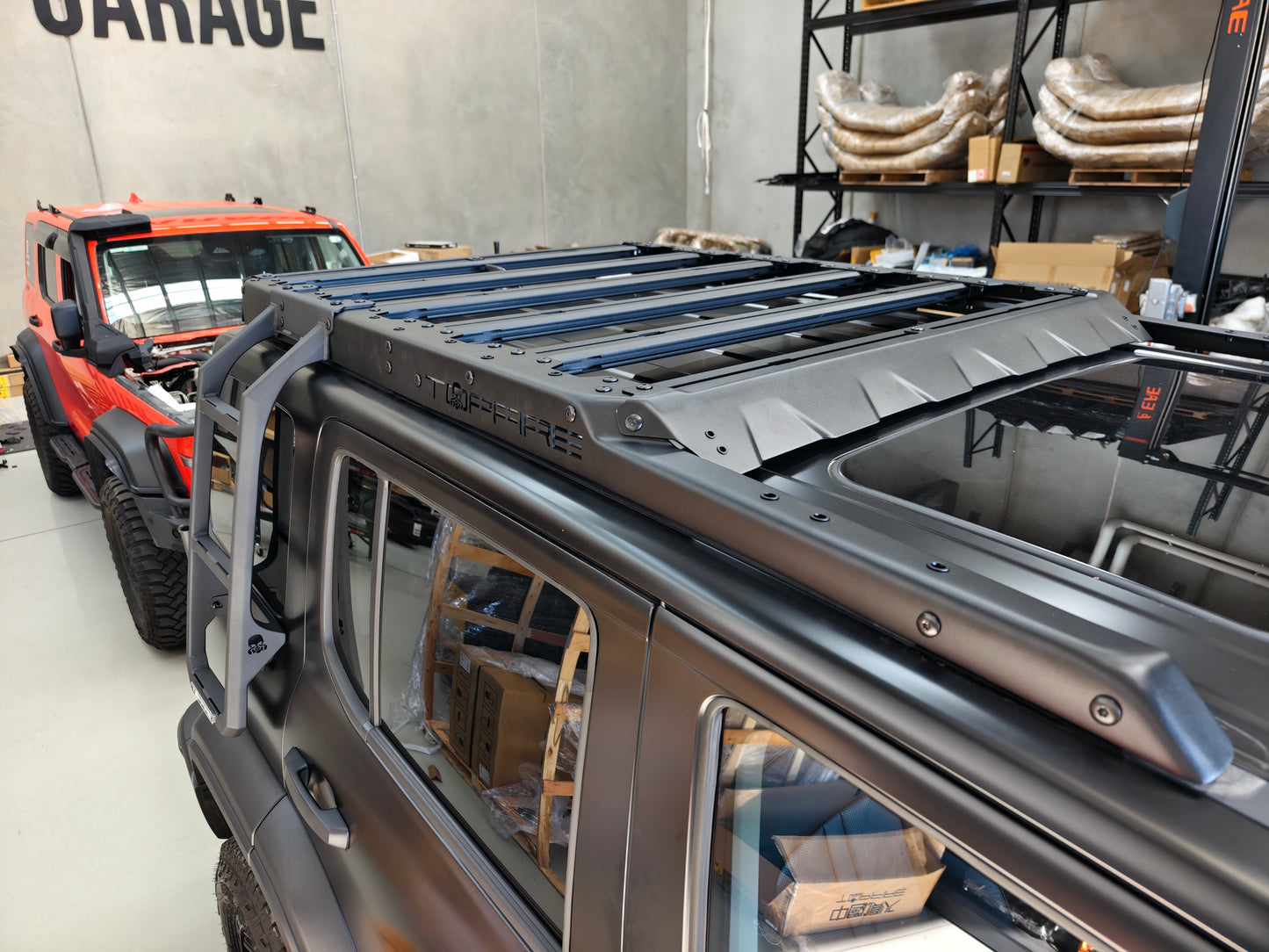 TANK 300 Top Fire Roof Rack Platform