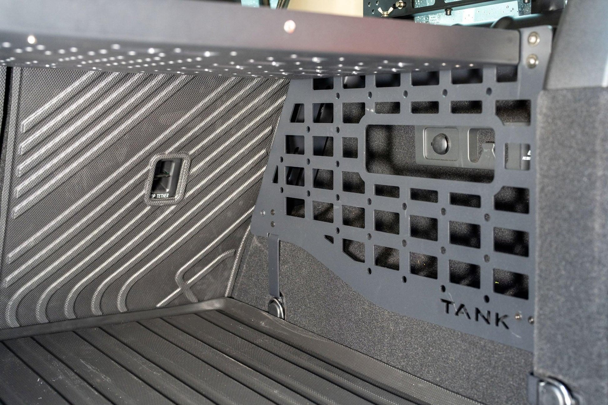 GWM TANK 300 Side Storage Rack - Tank Garage